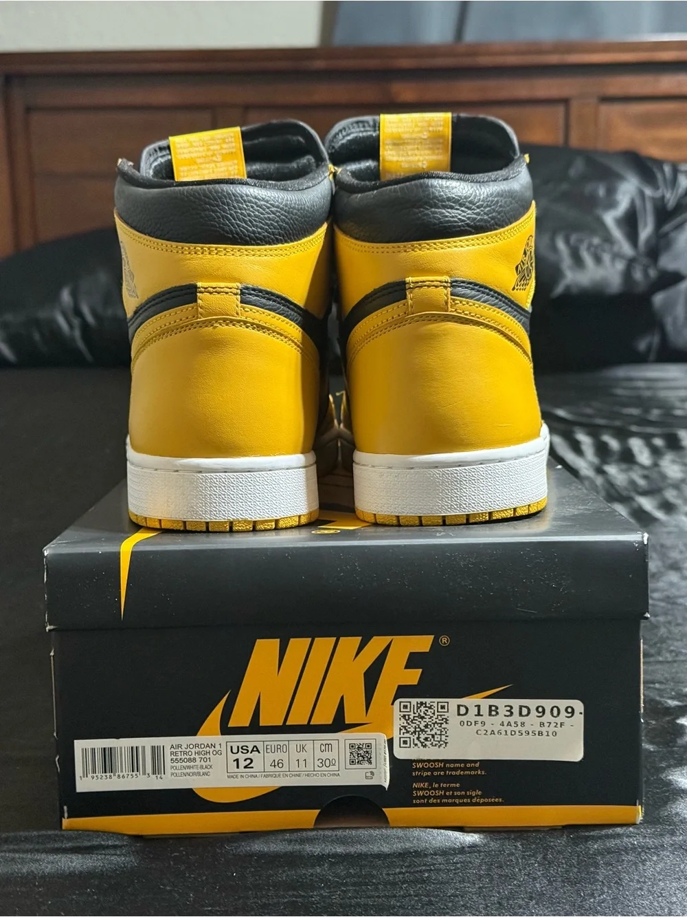 Men's Size 12 - Jordan 1 Retro High Pollen